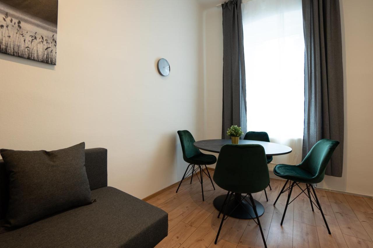 Lovely 1-Bedroom Apartment Next To Praterstern Bécs Kültér fotó